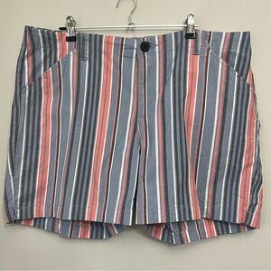 Lee Regular Fit Mid Rise Shorts Women's Size 16 Striped Summer Spring